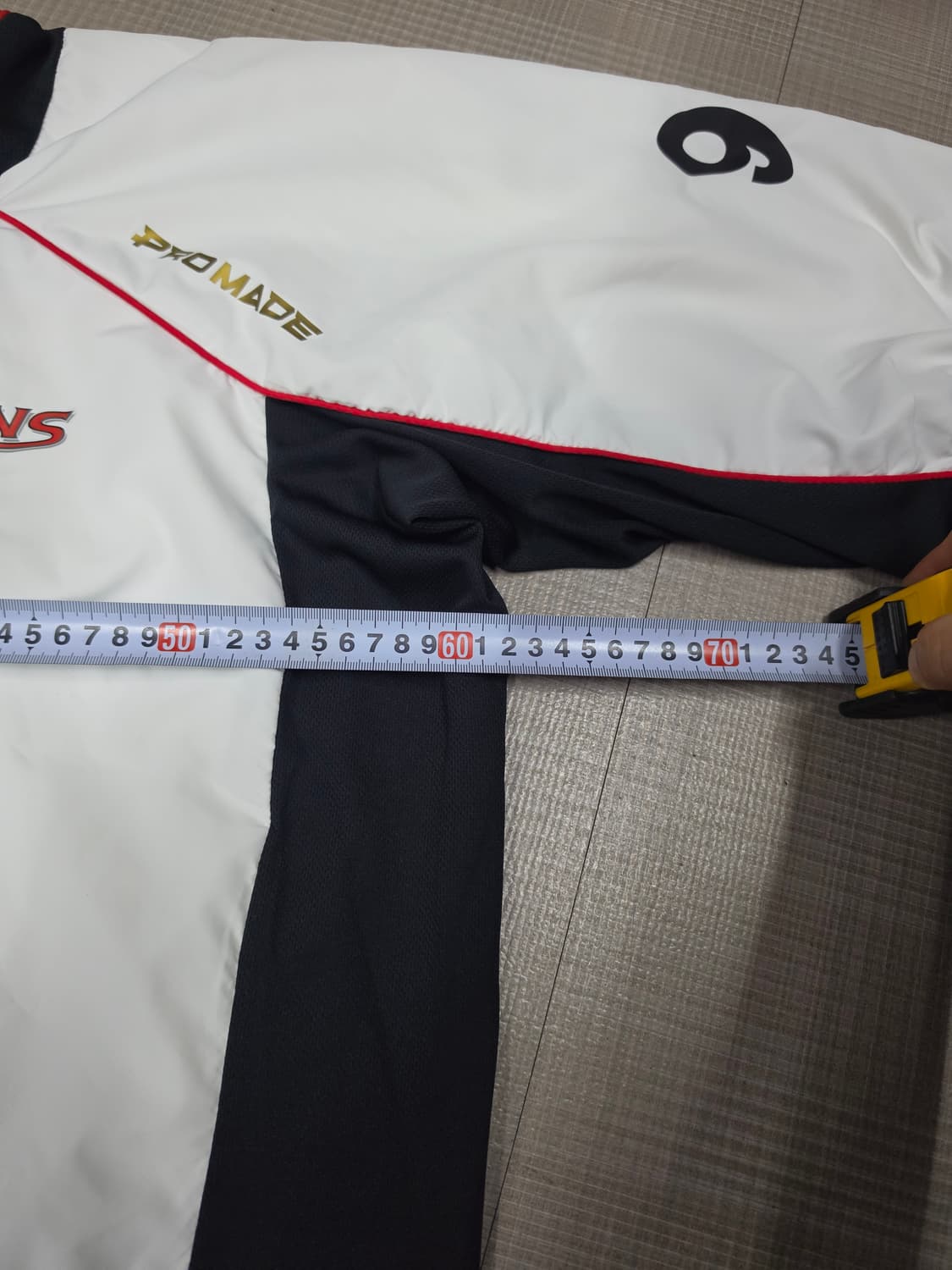 데상트 LG 트윈스 선수지급용 야구 바람막이 상품이미지3