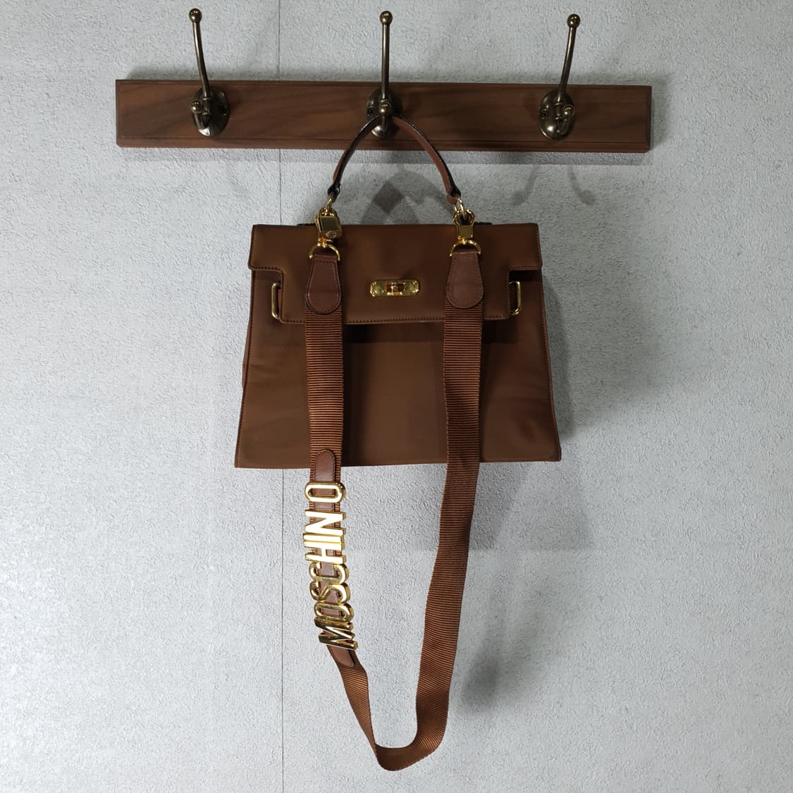 모스키노 레드월 토트백 숄더백
 상품이미지1
