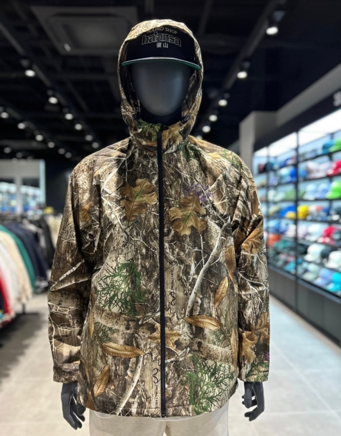 뉴에라 발란사 리얼트리 트레이닝 재킷 M 상품이미지2