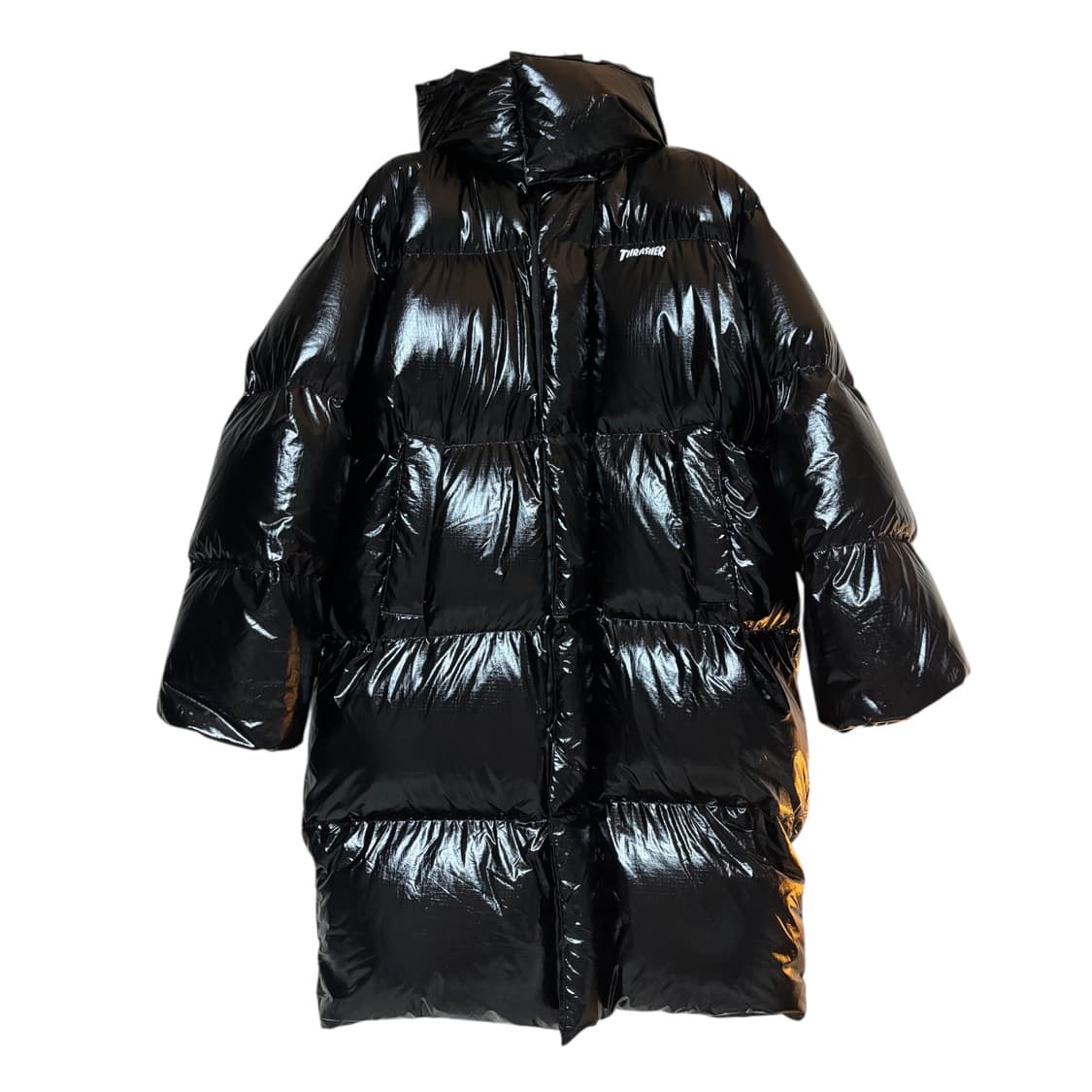 트레셔 매거진 로고 글로시 오버핏 롱 푸퍼 (남녀공용) 롱패딩 상품이미지3