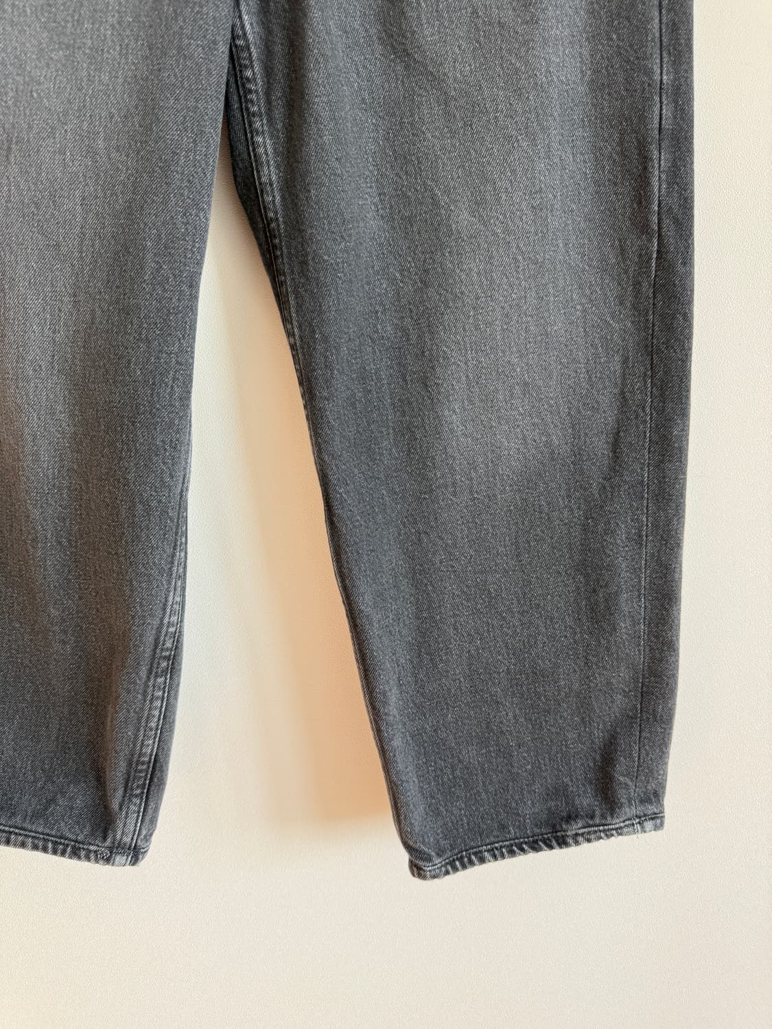 코스(COS) 흑청 데님 팬츠 상품이미지3