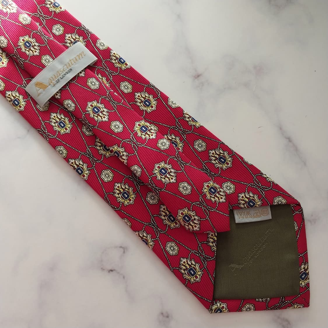 아쿠아스큐텀 실크 레드 로열 체인 넥타이 9.7cm A+등급 K1341
 상품이미지10