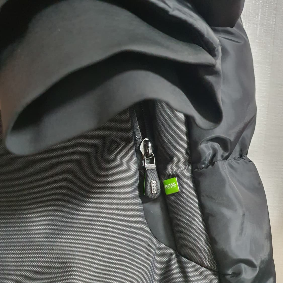 HUGO BOSS 남성 패딩 M 상품이미지4