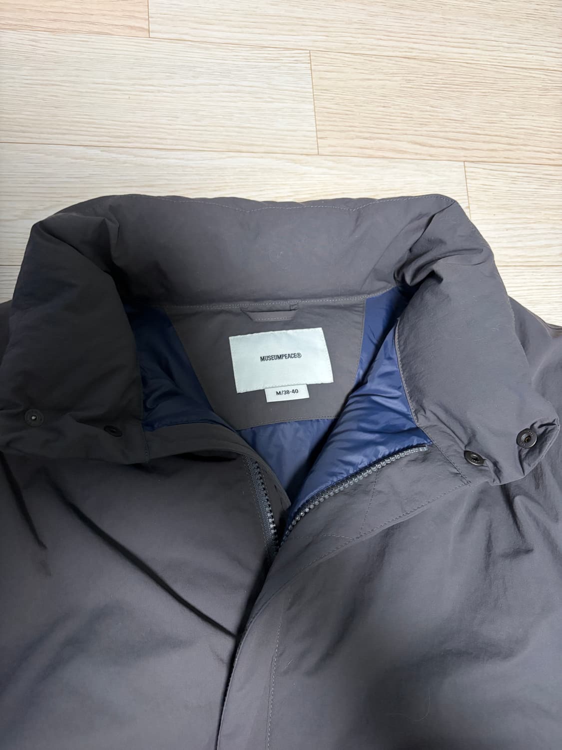 듀테로 뮤지엄피스 구스다운(2회실착, M) 상품이미지2