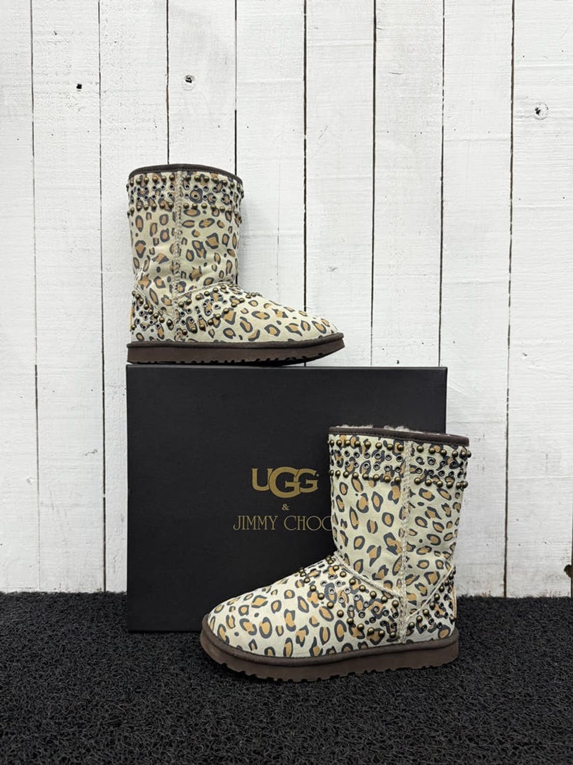 ugg x jimmy choo 상품이미지2