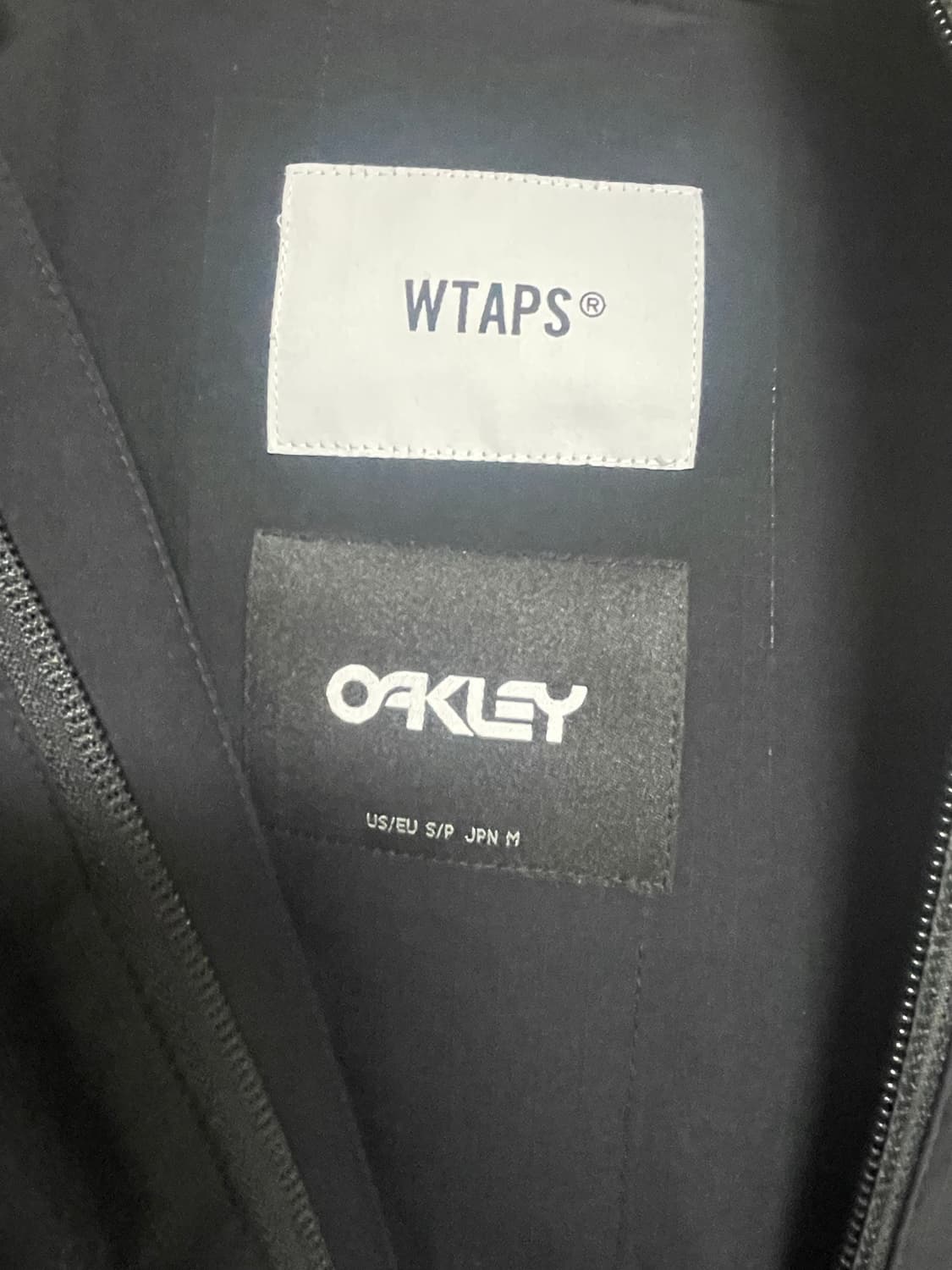 오클리x더블탭스 oakley wtaps 바람막이 블랙 m 상품이미지9