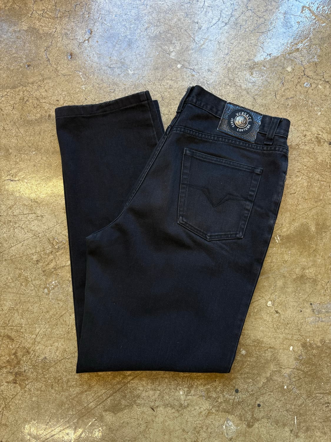 베르사체 시그니처 블랙 데님 진 상품이미지1