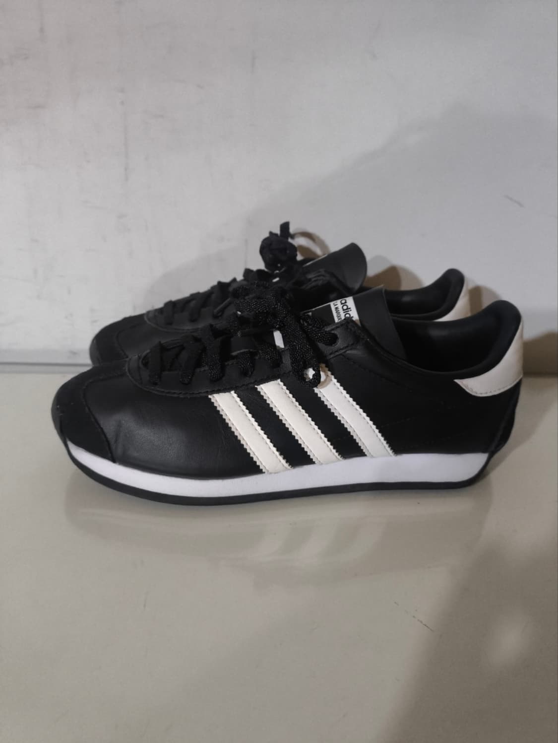 225mm 아디다스 컨트리 og 코어블랙 스니커즈 상품이미지1