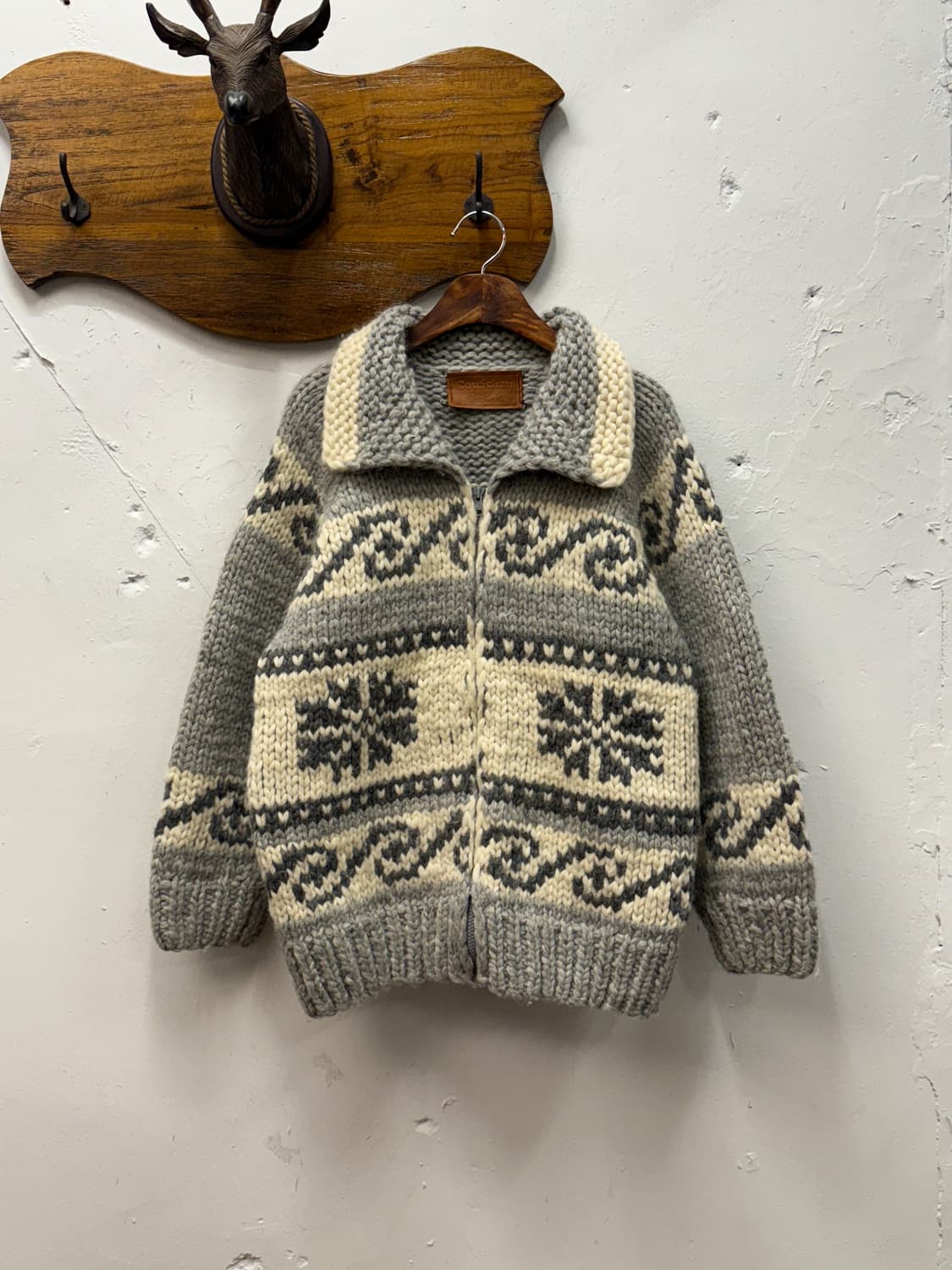 66) Cowichan Shepherd Wool Zip Knit Jack 상품이미지2