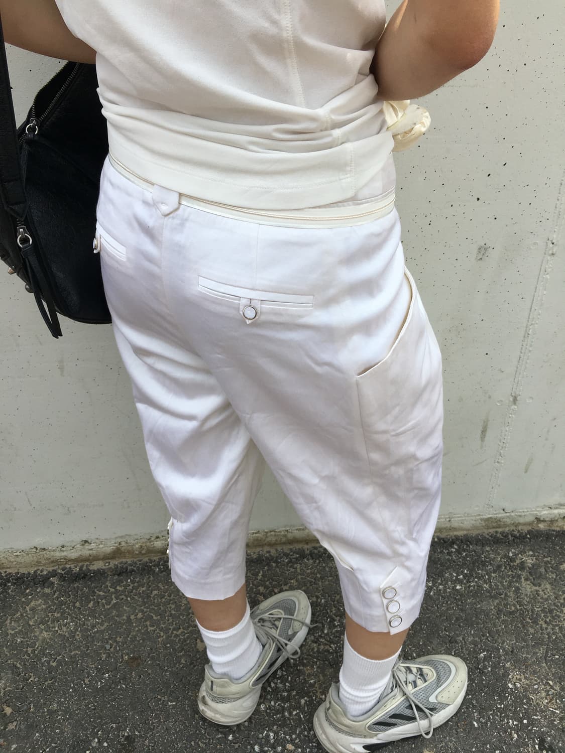 Pintuck button capri pants 카프리 팬츠 상품이미지4