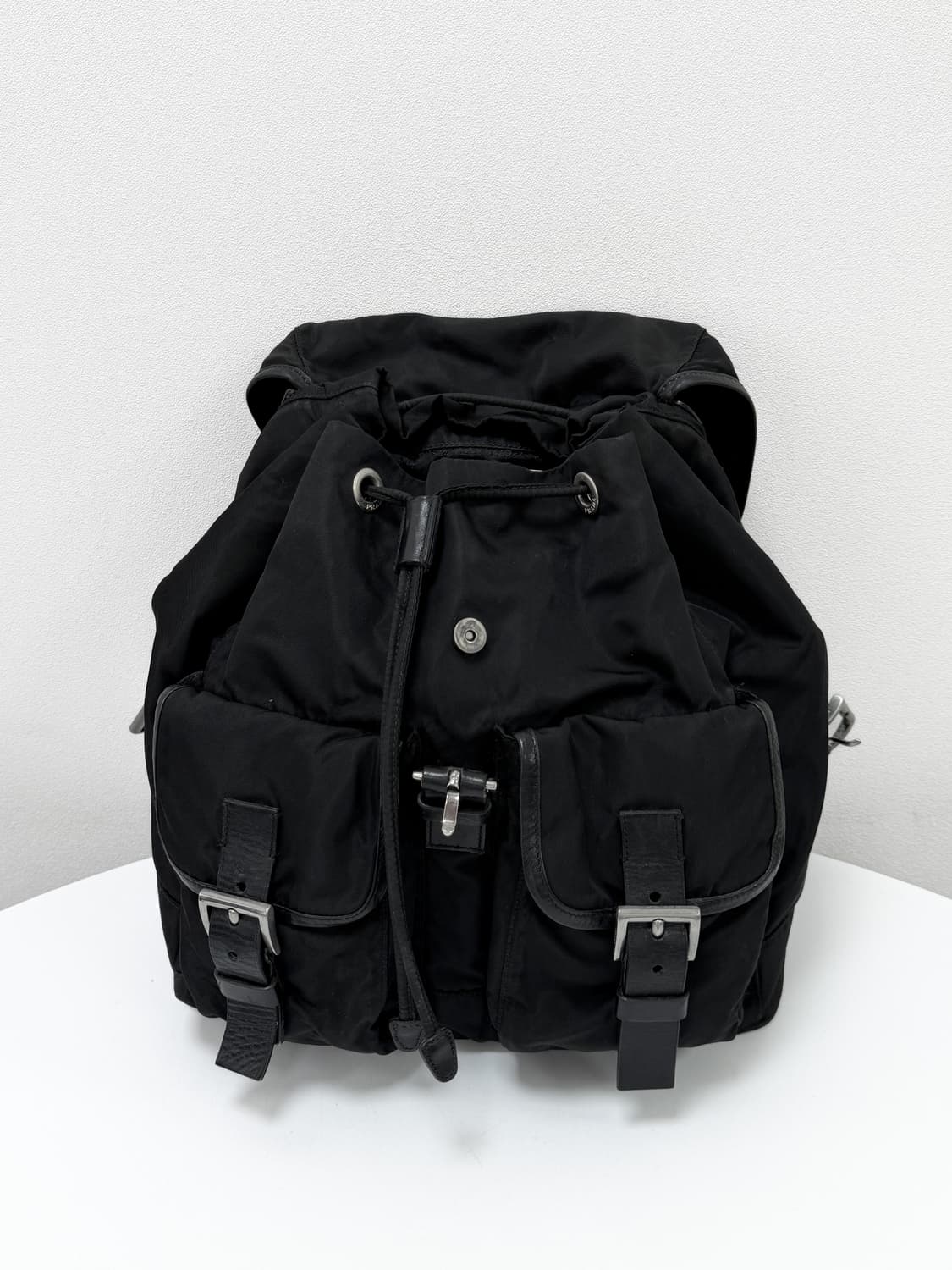 프라다 포코노 나일론 투 포켓 백팩 상품이미지6