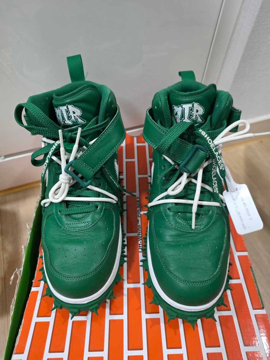 나이키 X 오프화이트 에어포스1 미드 SP 레더 파인 그린 285 상품이미지2