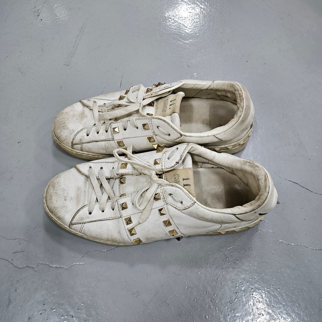 40 발렌티노 락스터드 스니커즈 0316Y 상품이미지4