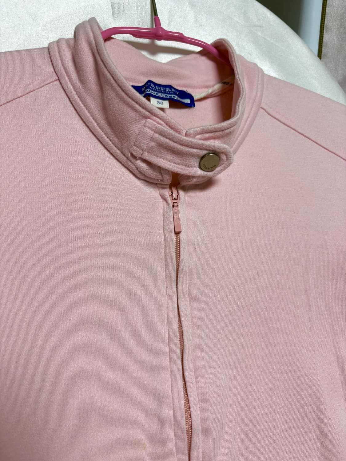 버버리 블루라벨 빈티지 딸기우유 집업 상품이미지2