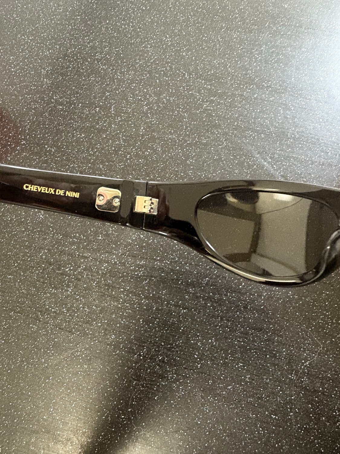 젠틀몬스터 제니 젠틀살롱 슈브드니니 01 블랙 상품이미지5