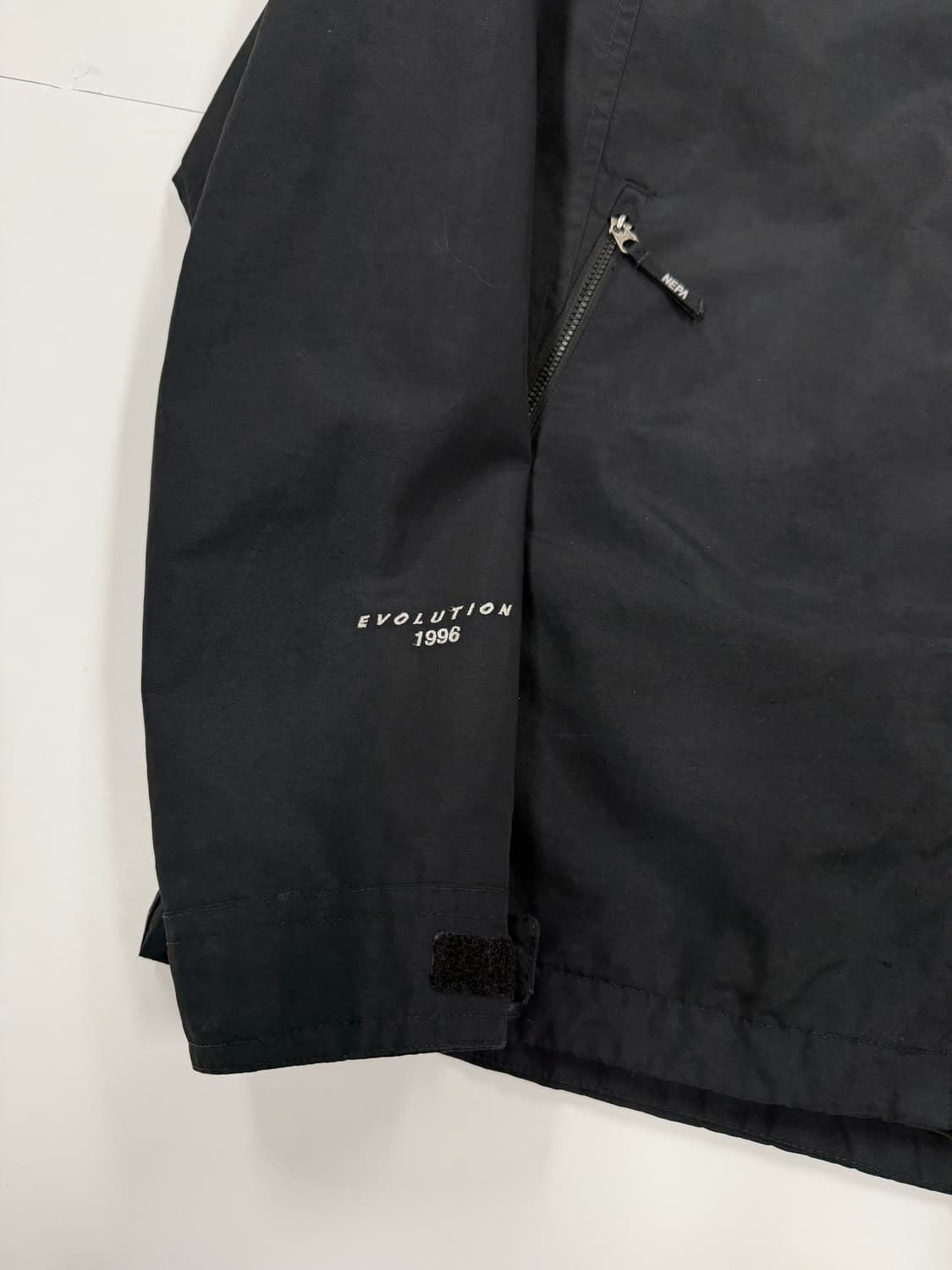 네파 블랙 바람막이 상품이미지4