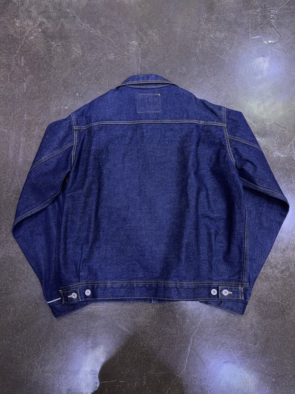 아웃스탠딩 2세대 라운드 포켓 셀비지 데님자켓 트러커 L 상품이미지5