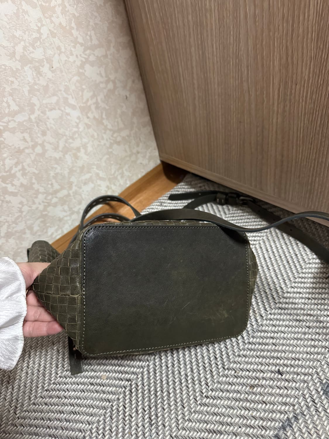 헨리베글린 양가죽 토트백 크로스백 상품이미지6