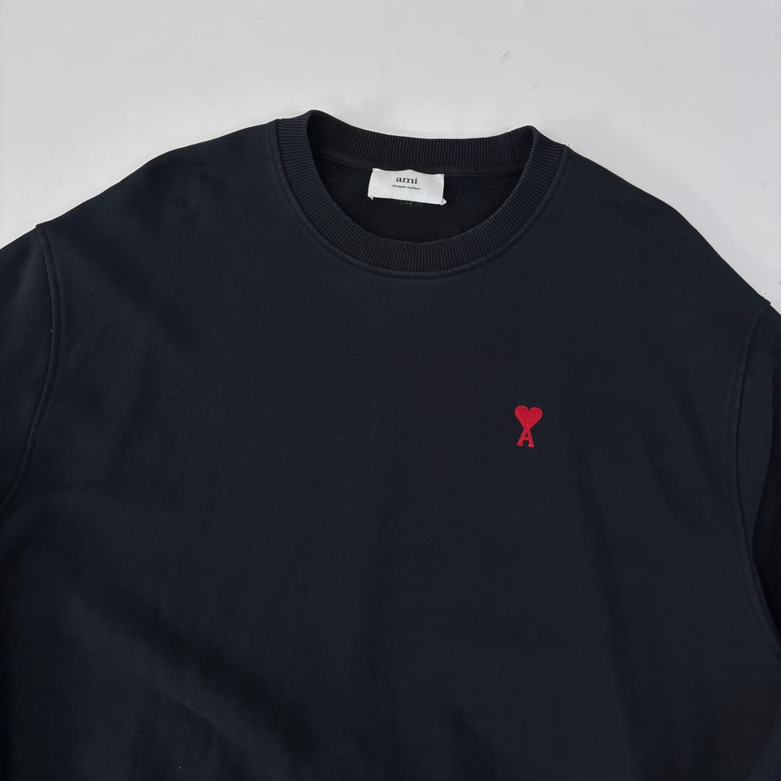 AMI 아미 스몰 하트 맨투맨 상품이미지2