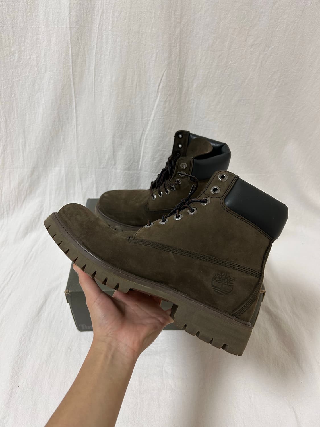 팀버랜드 6인치 스웨이드 부츠 다크 브라운 250mm 상품이미지3