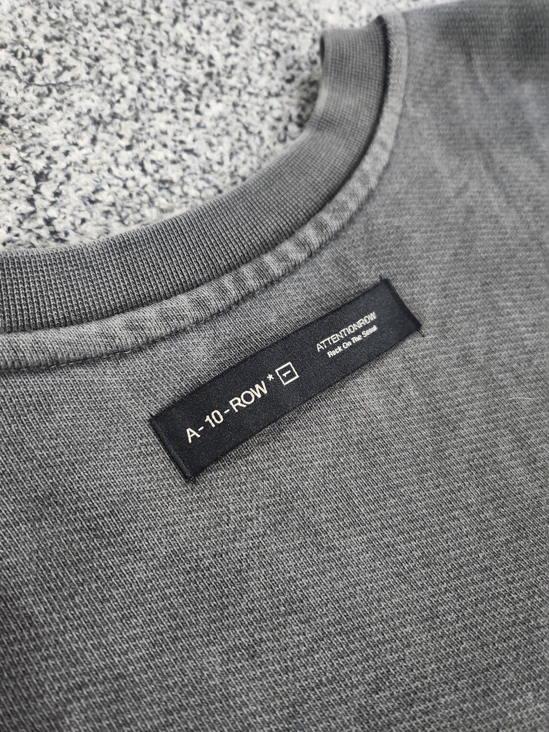 어텐션로우 피그먼트 맨투맨 상품이미지4