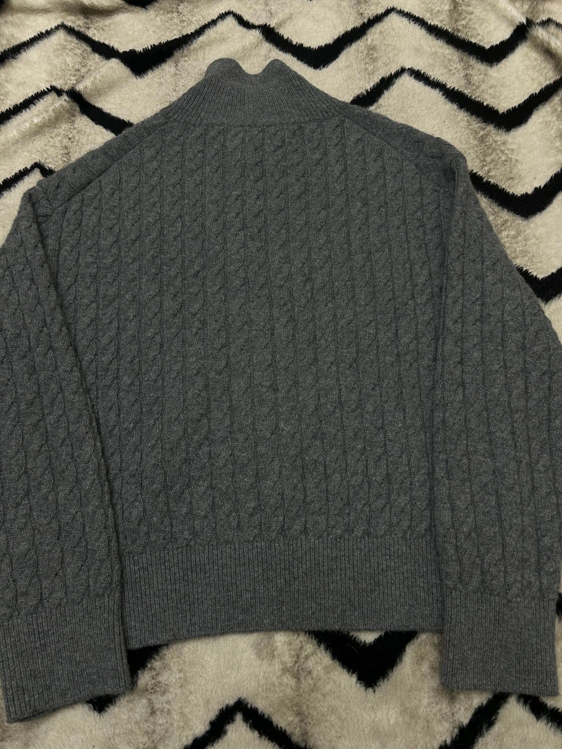 [M]던스트 오버핏 알파카 케이블 하이넥 가디건/멜란지그레이 상품이미지5