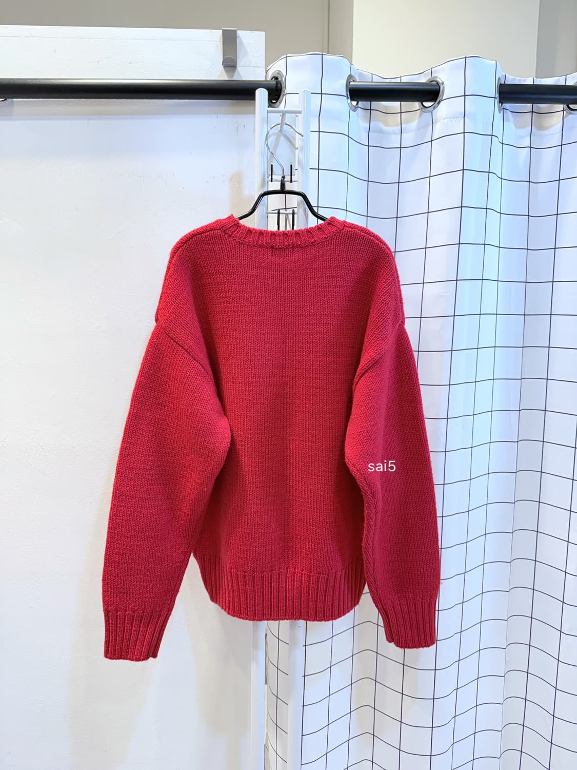 더바넷 레드 알파벳 니트 상품이미지3