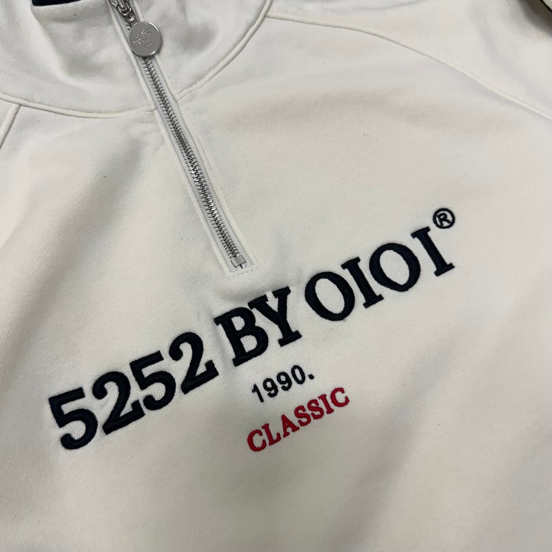 OIOI 5252 오아이오아이 반집업 맨투맨 F 상품이미지3