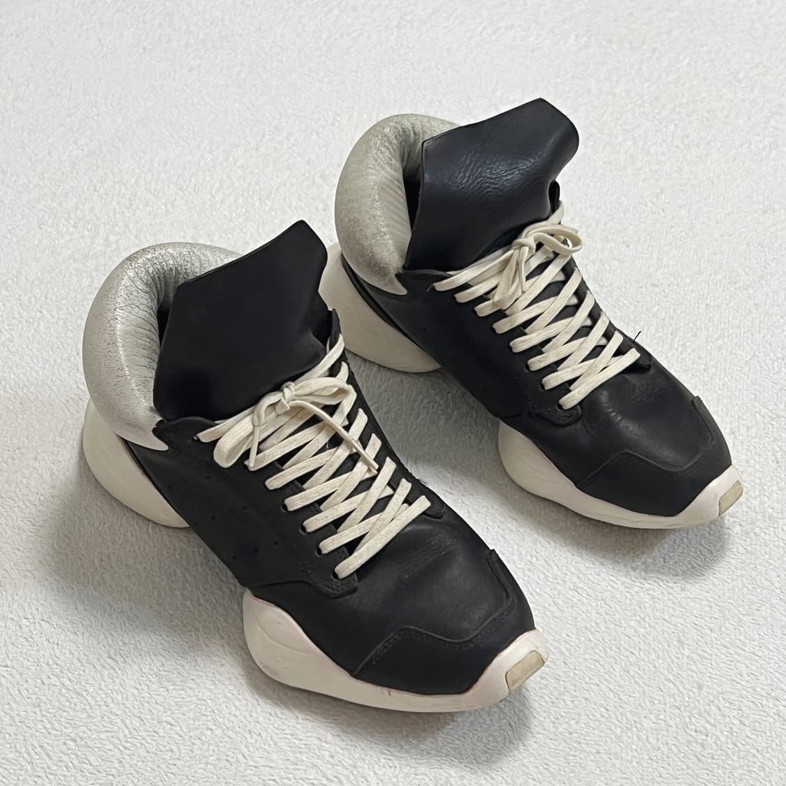 릭오웬스 아디다스 러너 레더 블랙 상품이미지2