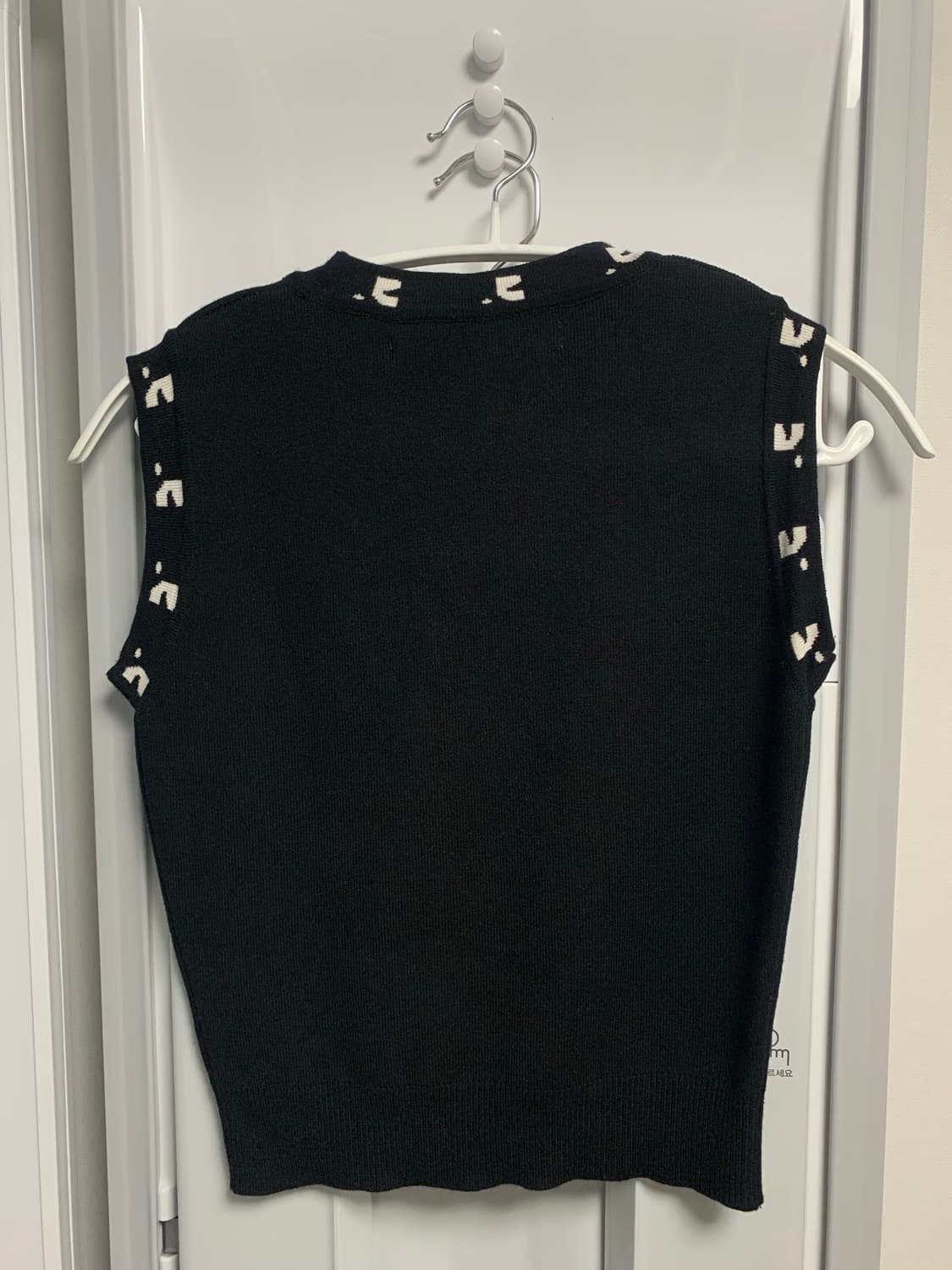 레스트앤레크레이션 RR LOGO SLEEVELESS KNIT TOP 상품이미지3