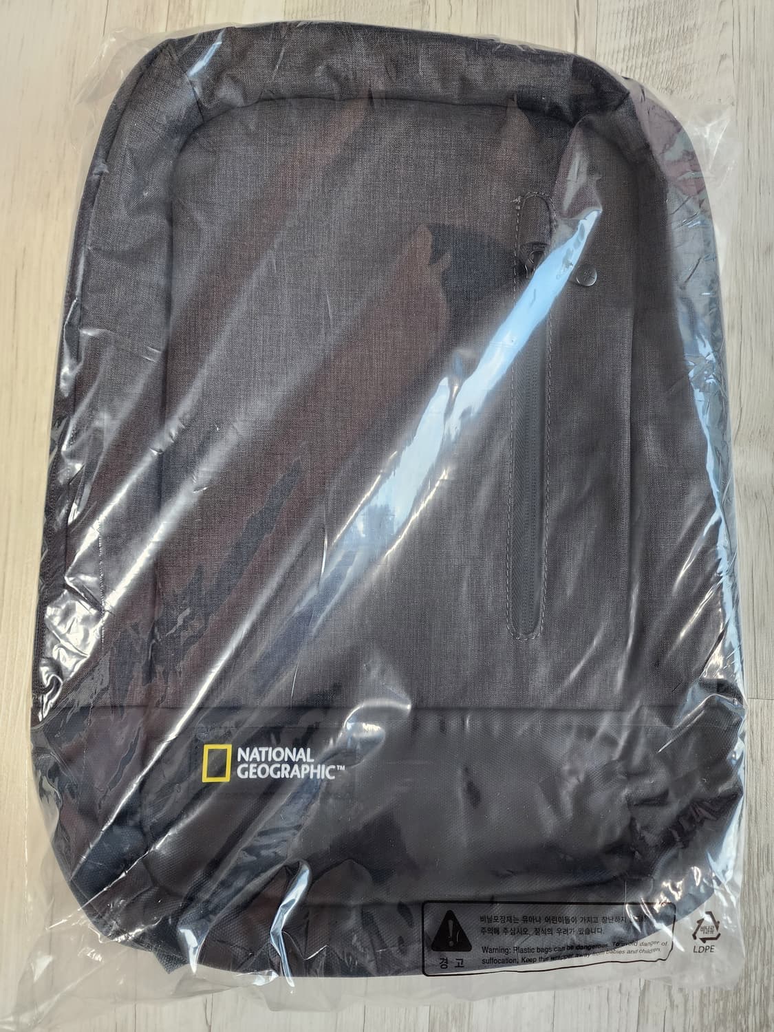 (새상품) 내셔널지오그래픽 트레비아 백팩 팜. 블랙 노트북 가방 상품이미지2