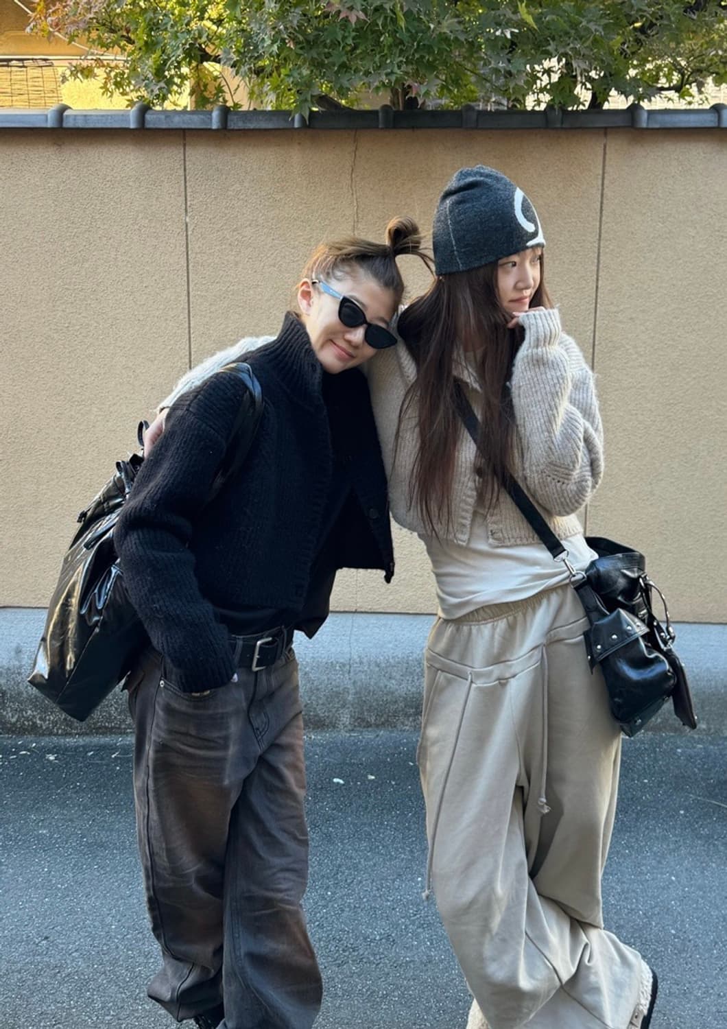 다이닛 백 로고 스웻 팬츠 베이지 (택달린 제품) 상품이미지4