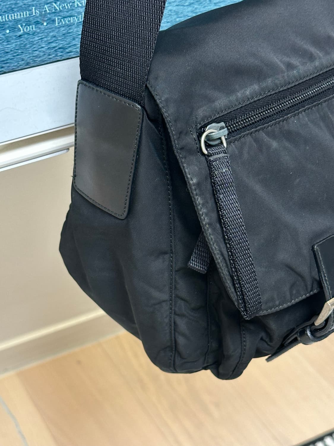 프라다 테수토 포코노 나일론 메신저백 상품이미지7