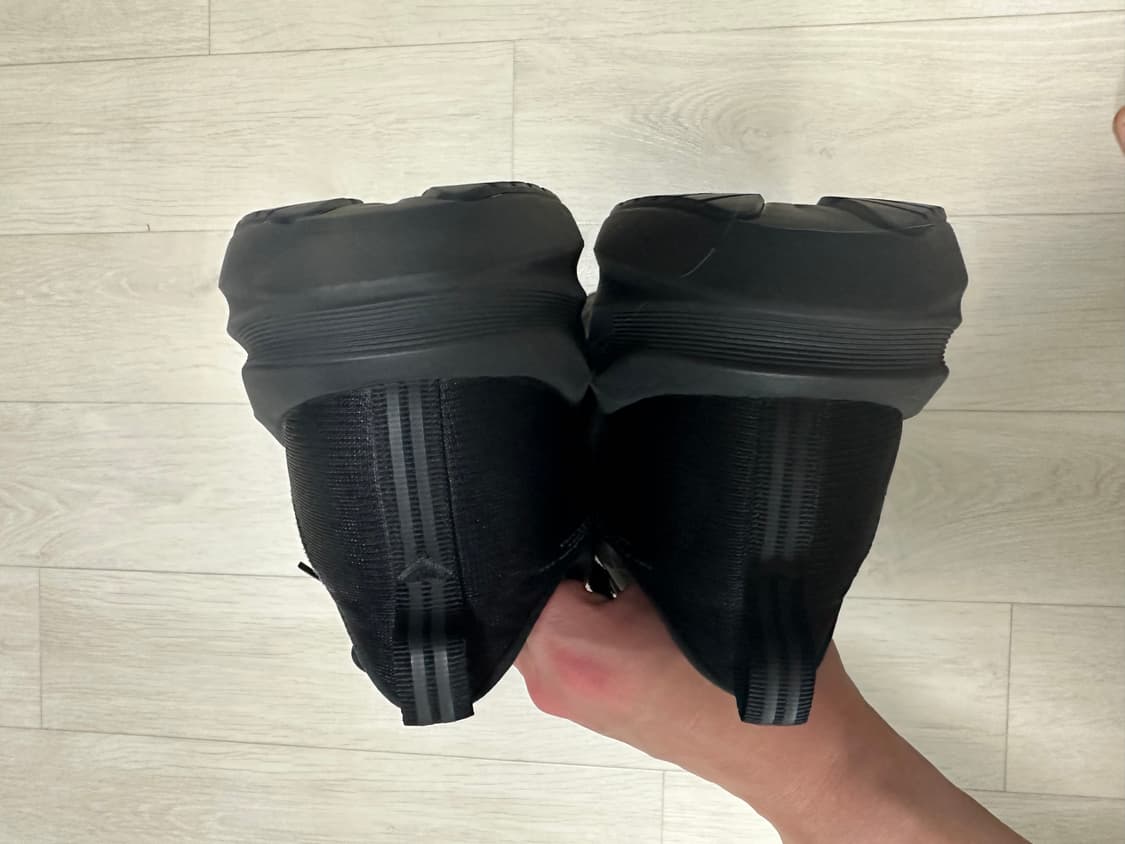 아식스 노바블라스트5 올블랙 와이드 285 상품이미지3