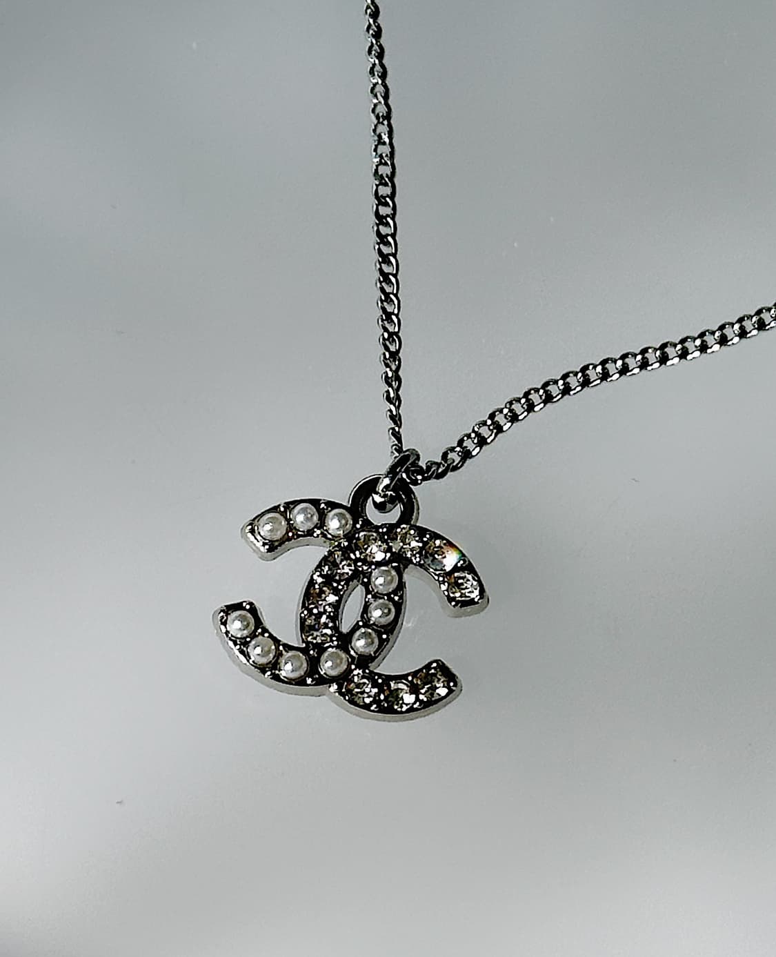 샤넬 cc로고 하프 진주 업사이클링 목걸이 실버 상품이미지2