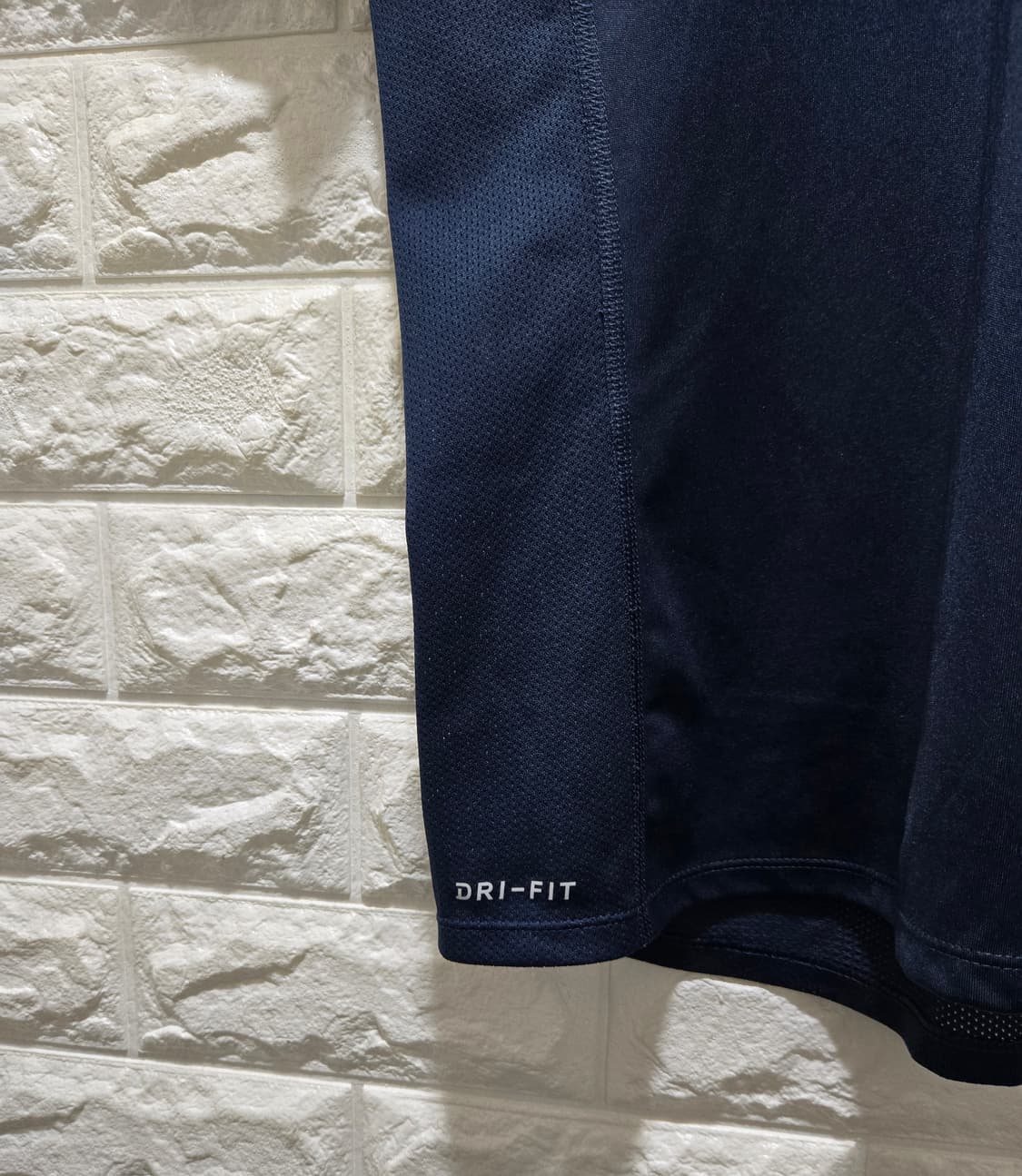 거의새것/ 나이키 기능성 드라이핏 러닝 반팔티 S 상품이미지5