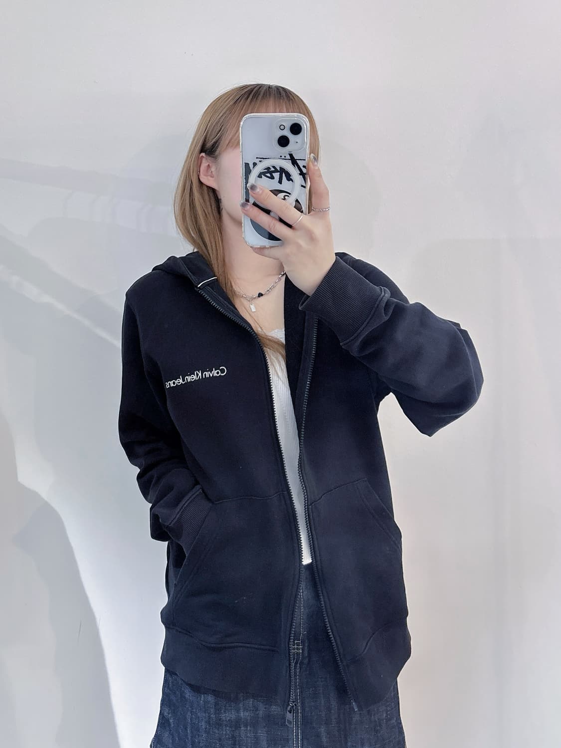 캘빈클라인 블랙 스펠로고 후드집업 상품이미지2