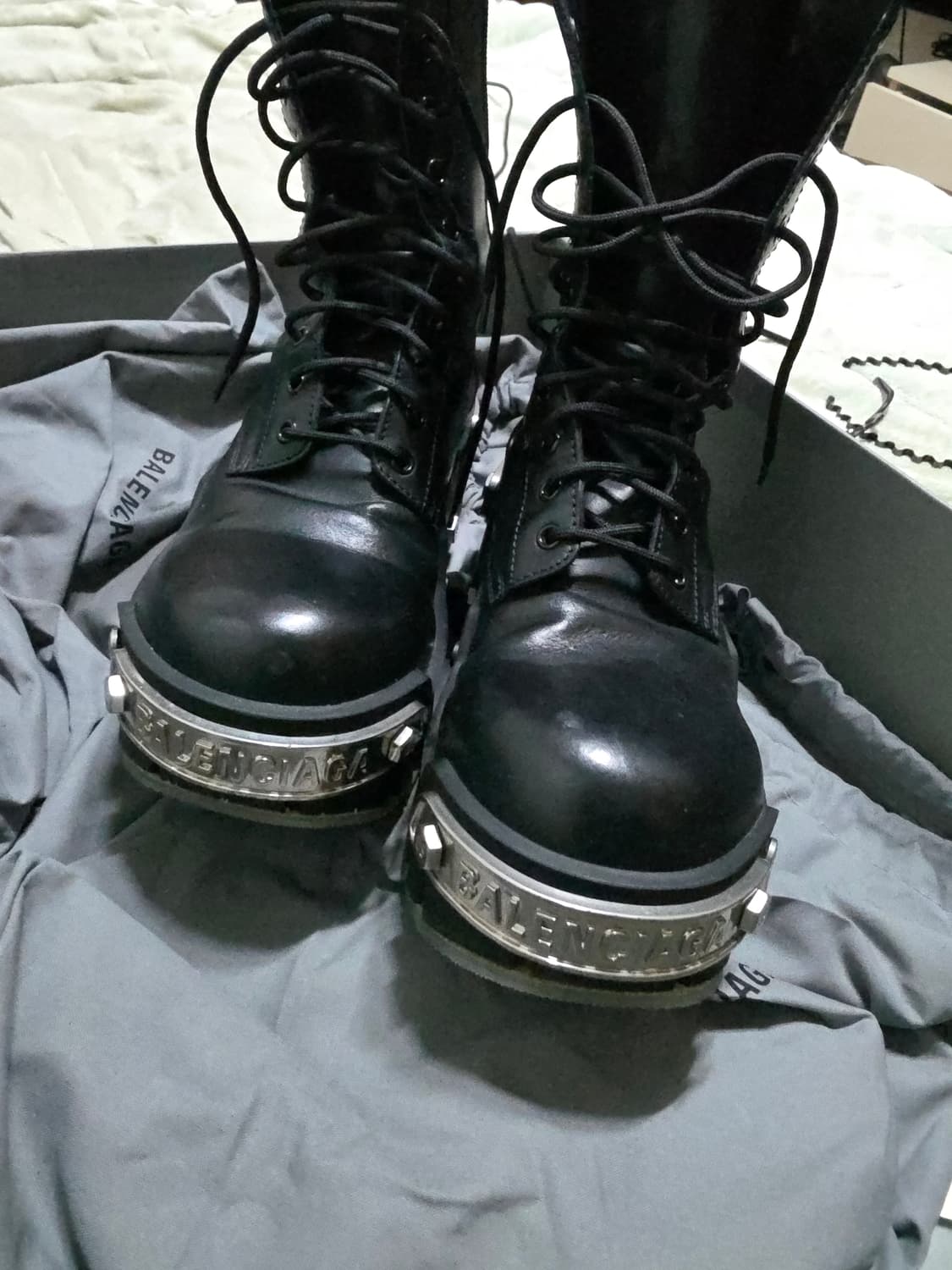 발렌시아가 불도저 워커 부츠 상품이미지4