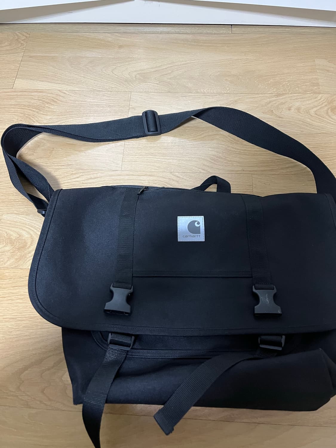 칼하트 wip 파슬백 메신저백 상품이미지2