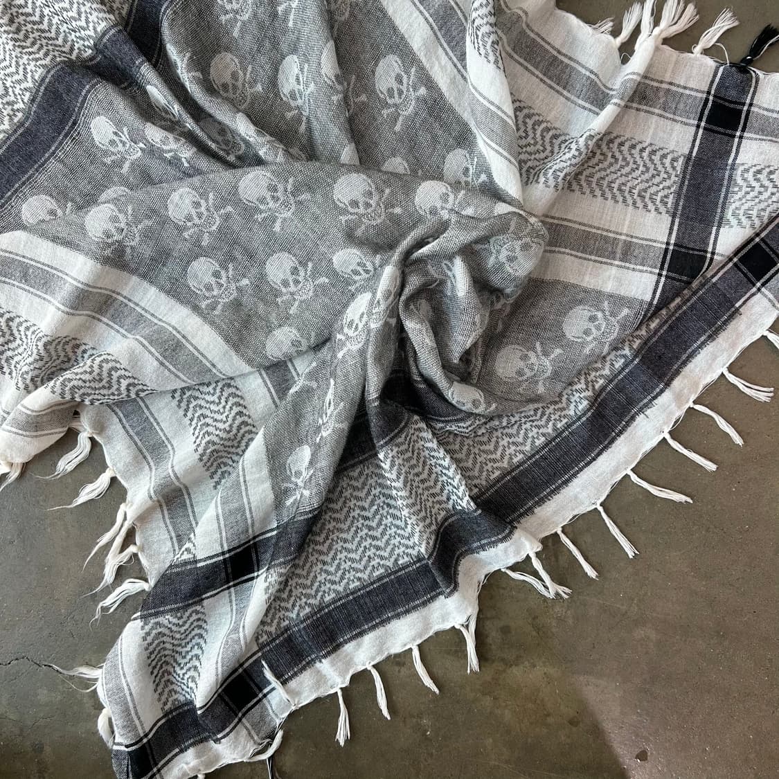Black skull print stole muffler 상품이미지3
