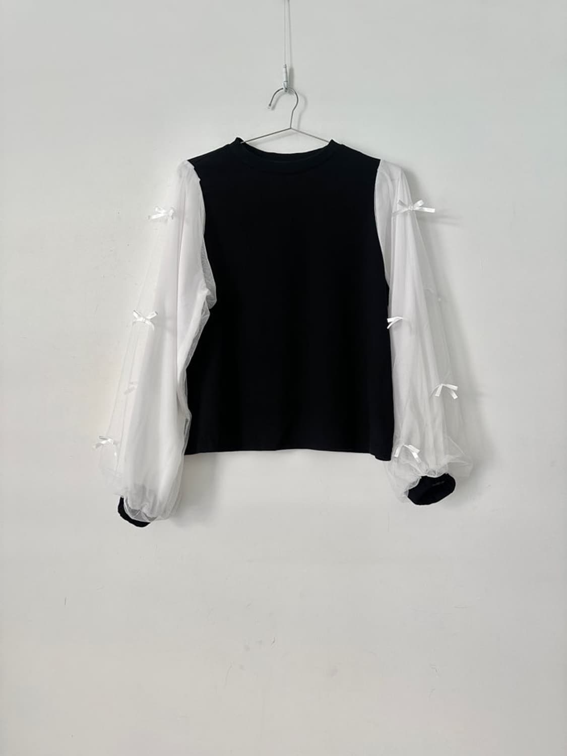 Ribbon mesh top / black & white 상품이미지1