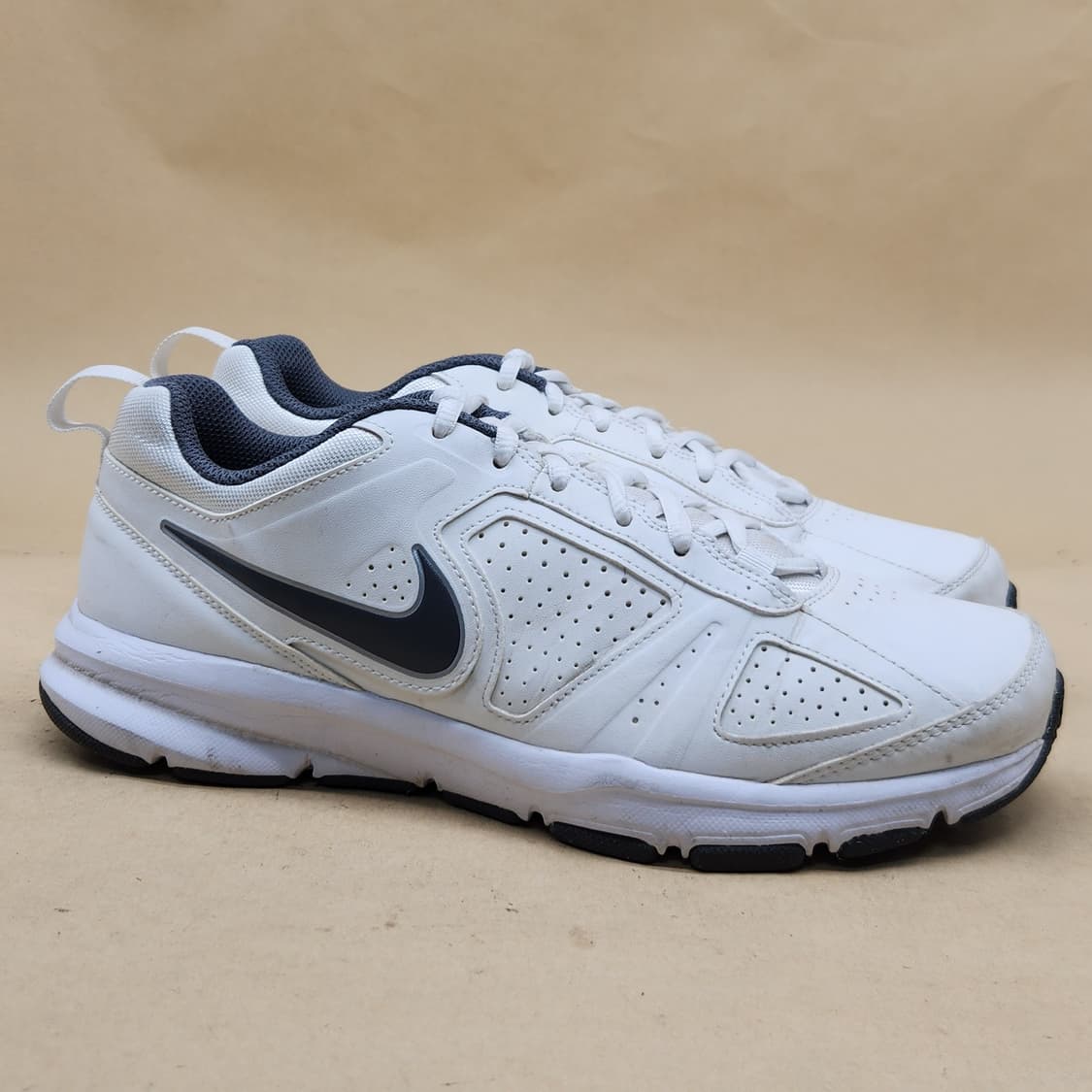 나이키 티라이트 XI 남성운동화 275 상품이미지1