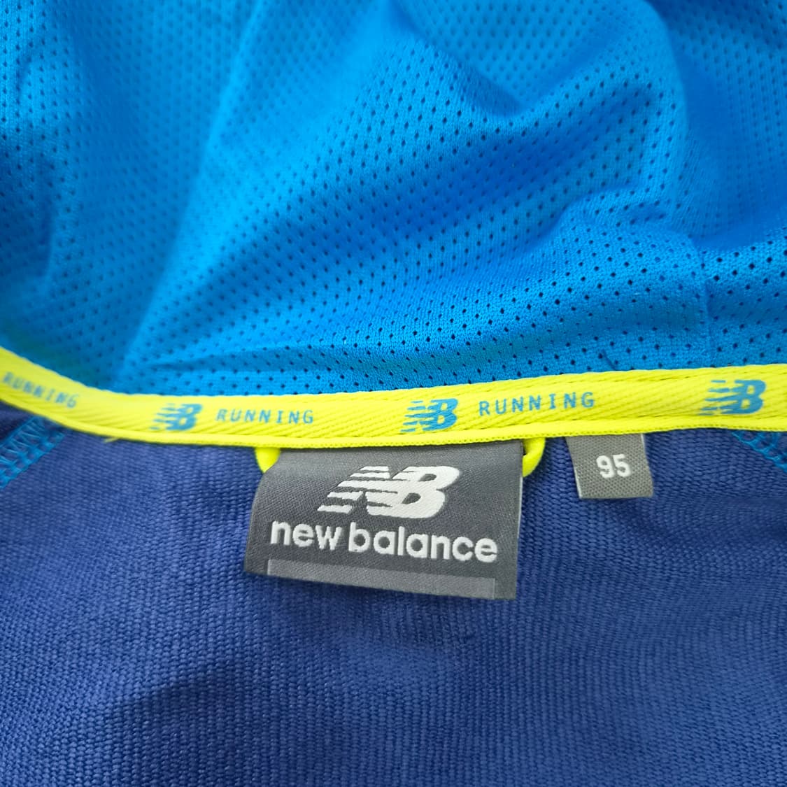 95) 뉴발란스 런닝 바람막이 방풍자켓 점퍼 런닝코어 상품이미지4