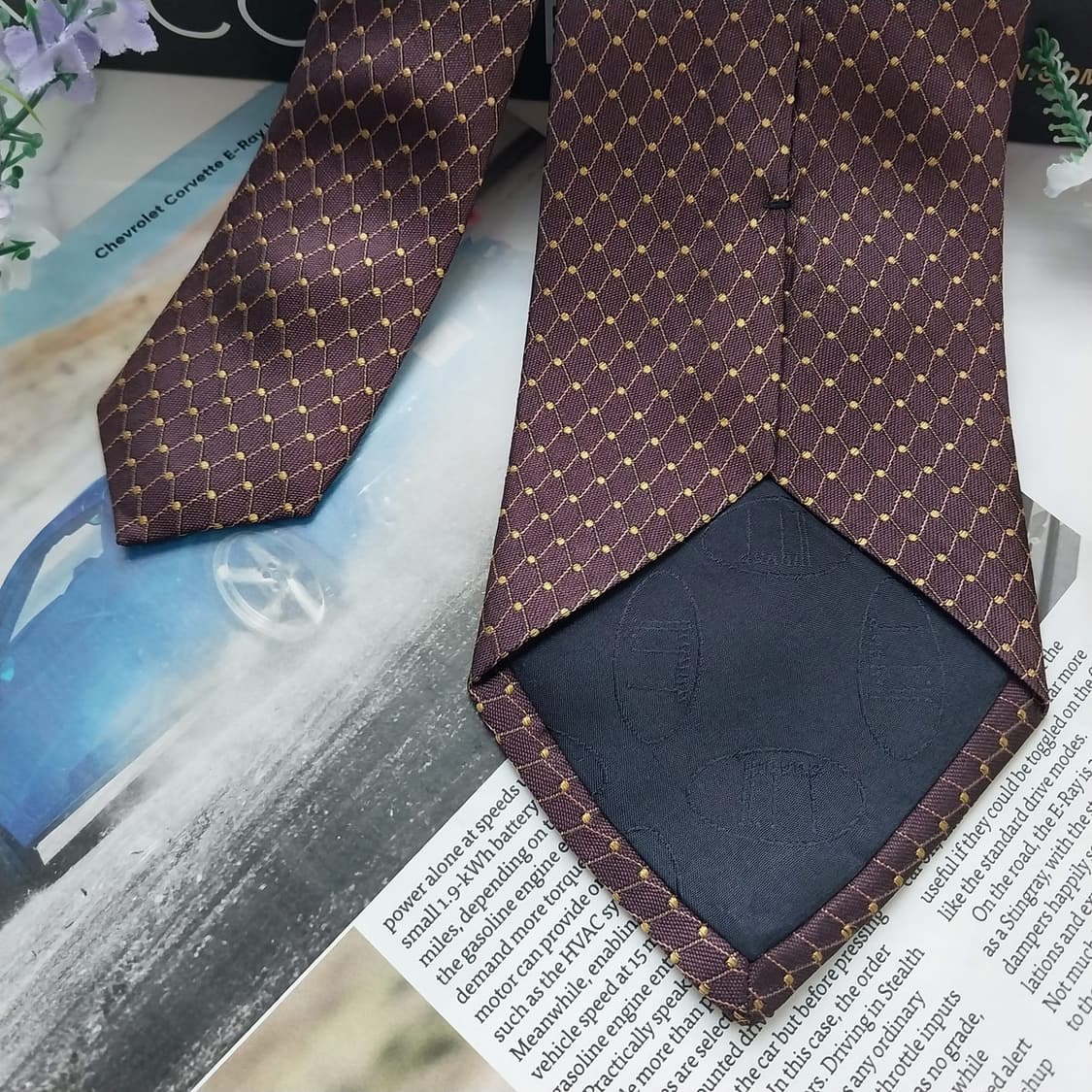 던힐 실크 브라운 골드 도트 패턴 넥타이 9.5cm A+등급 K1232
 상품이미지7