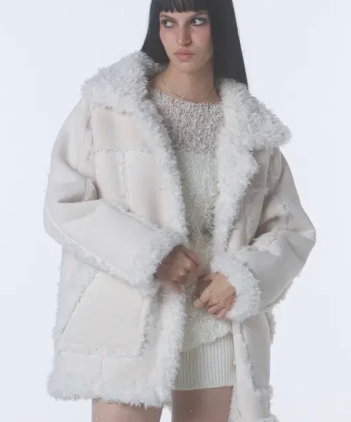 오디너리 홀리데이 무스탕 구해요!!!  상품이미지1