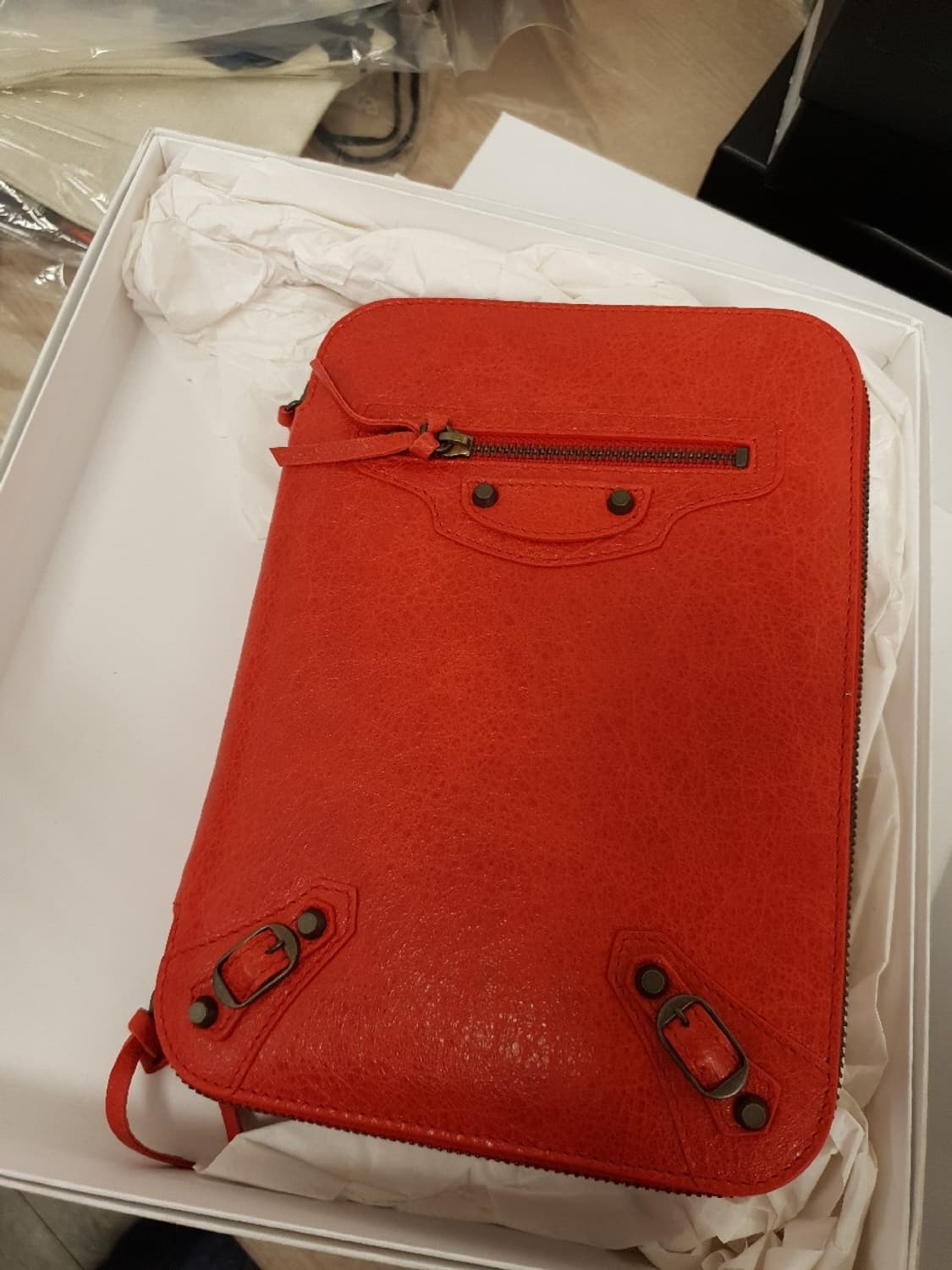 발렌시아가 클러치 아이패드 케이스 상품이미지3