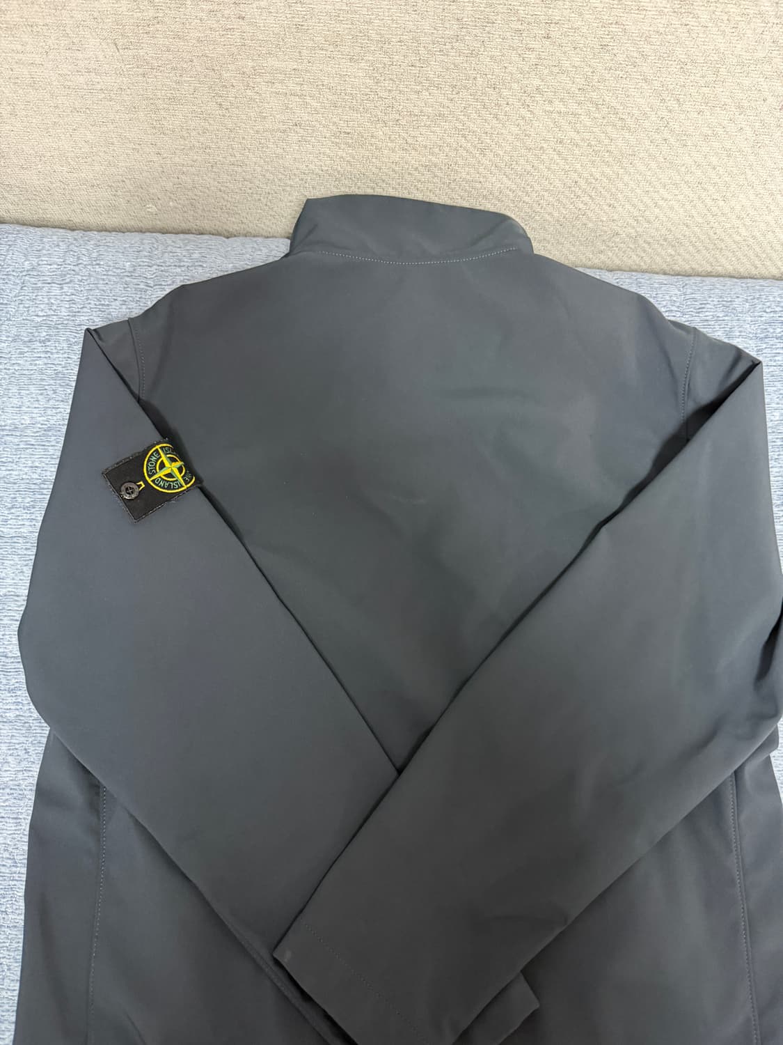 스톤아일랜드 라이트 소프트쉘 상품이미지7