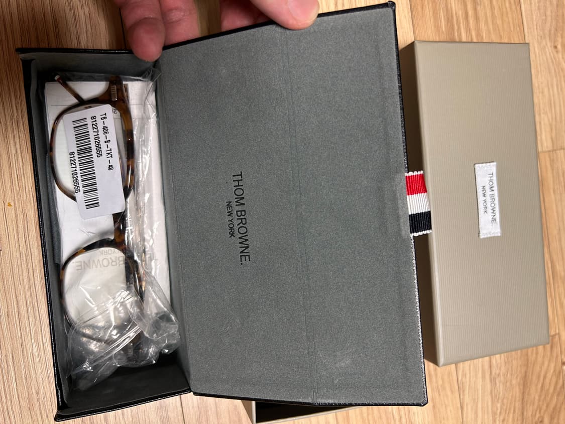 [새제품] 톰브라운 안경테 팝니다 상품이미지1