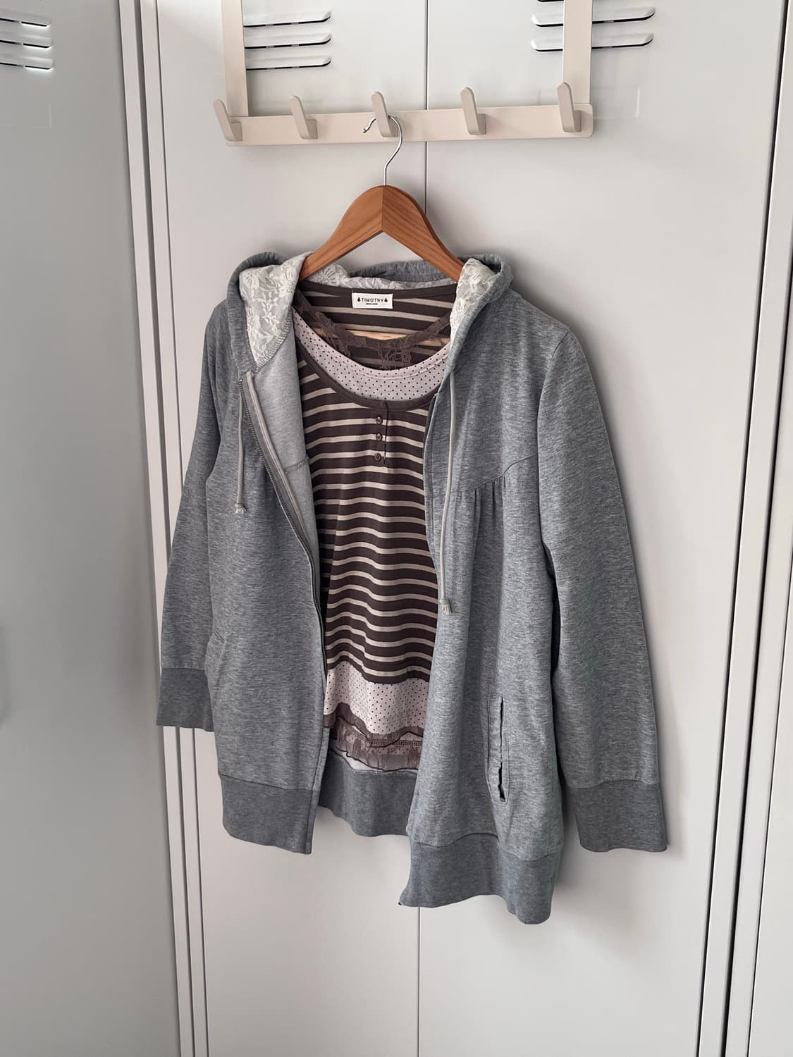 Mouth valley 레이스 핀턱 그레이 후드집업 모리걸 상품이미지9