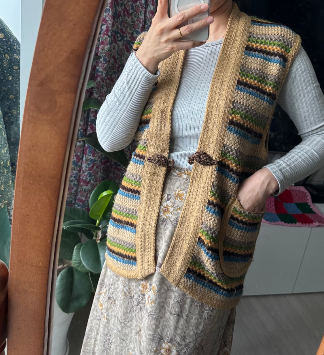 베이지 컬러믹스 빈티지 니트 조끼 베스트 상품이미지3